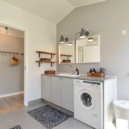Three-bedroom Holiday In Holiday home