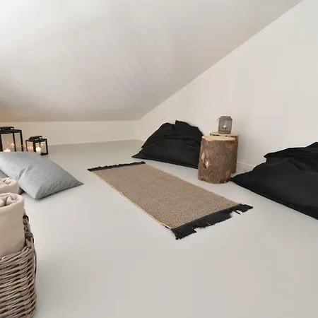 Holiday home Three-bedroom Holiday In